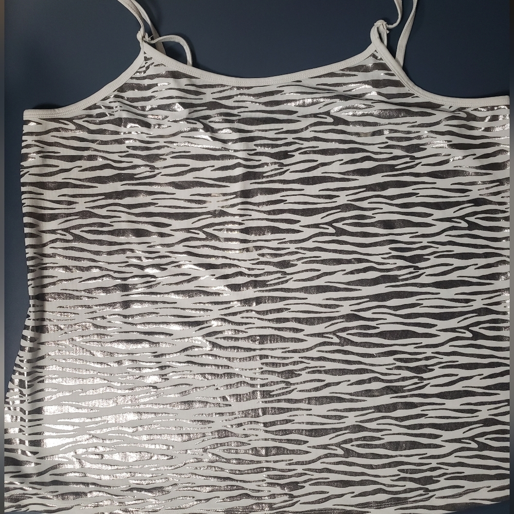 1X Fashion Bug silver & white camisole